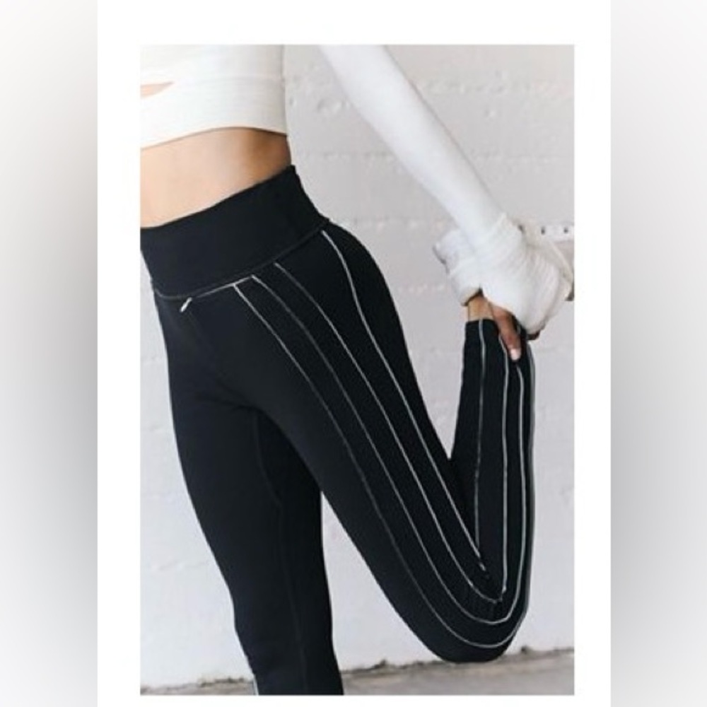 Free‎ People x FP Movement Run in Dawn Leggings Black White Stripe